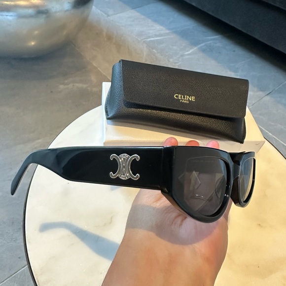 SOLD!🎉🎉🎉Celine Eyewear Triomphe Cat-Eye Sunglasses Unisex - Picture 11 of 16